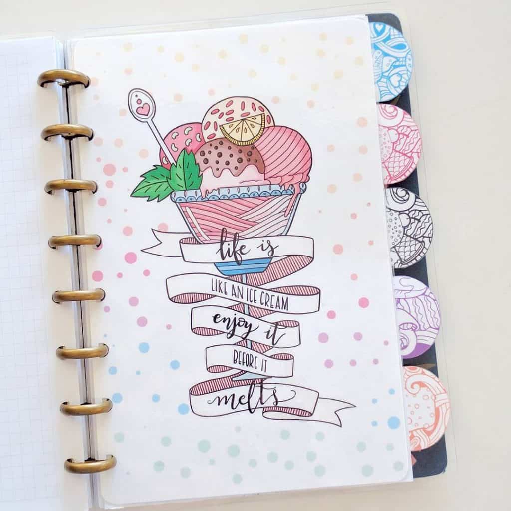Summer ideas and inspiraton for your bullet journal. Get lots of ideas for layouts, spreads and trackers for your bujo #bujo #bulletjournal #summerbujo #bulletjournalinspiration