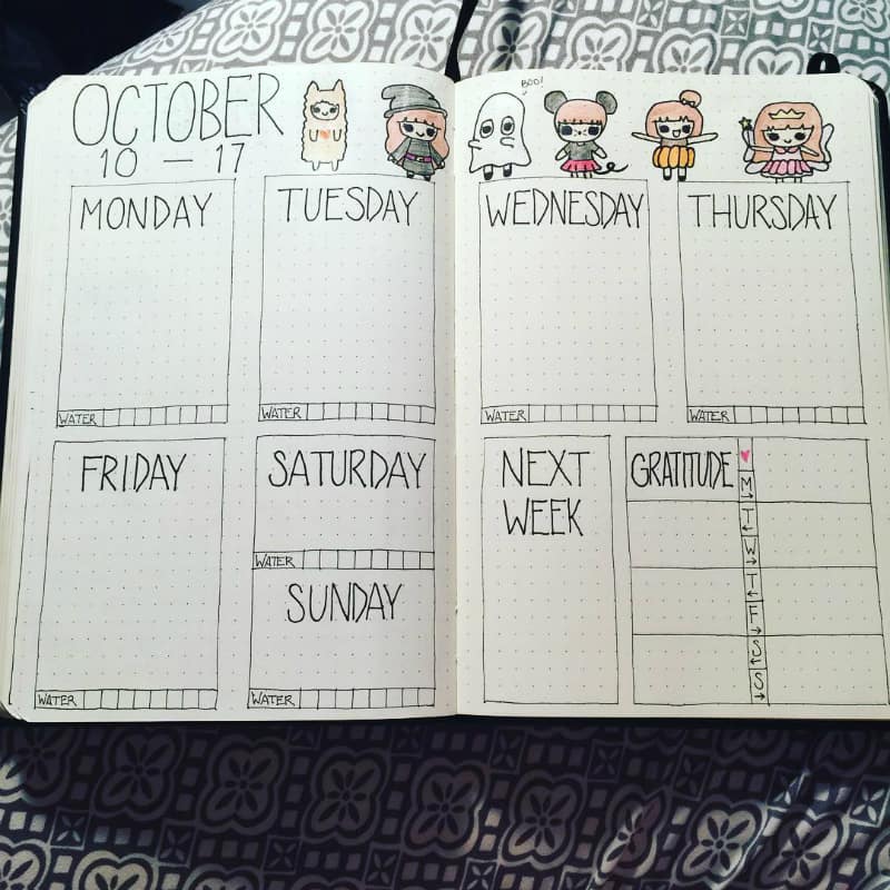 Halloween bullet journal weekly spreads and layouts by @readbeforeyourwrite
